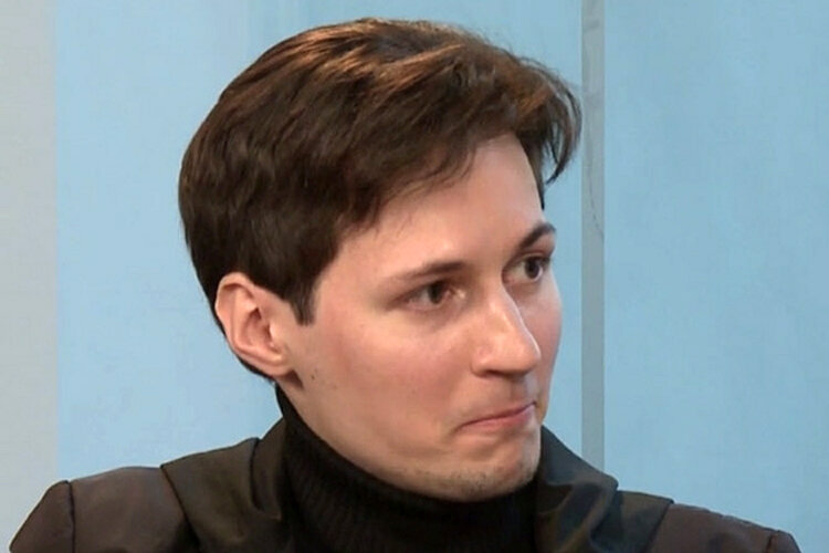    Резонансное интервью Павла Дурова известному американскому интервьюеру Такеру Карлсону с трех заявленных часов сократилось до 58 минут, в течение которых Дуров старательно рисовал собственный портрет, полностью соответствующий его фотографиям в запрещенной сети.   
Фото: © lukomore. org / Global Look Press / www.globallookpress.com