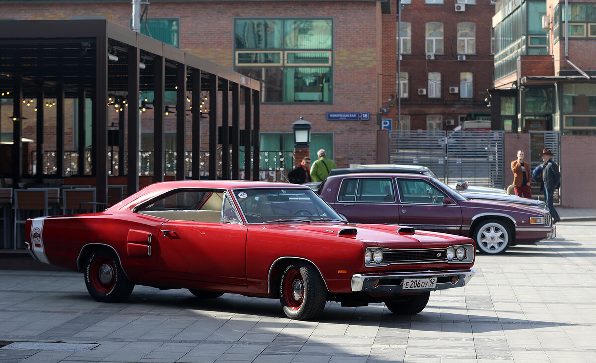 Dodge Coronet в "Депо. Три вокзала"