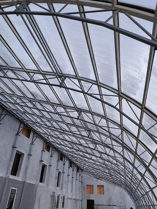 Солнечный вегетарий, материал покрытия  - поликарбонат.