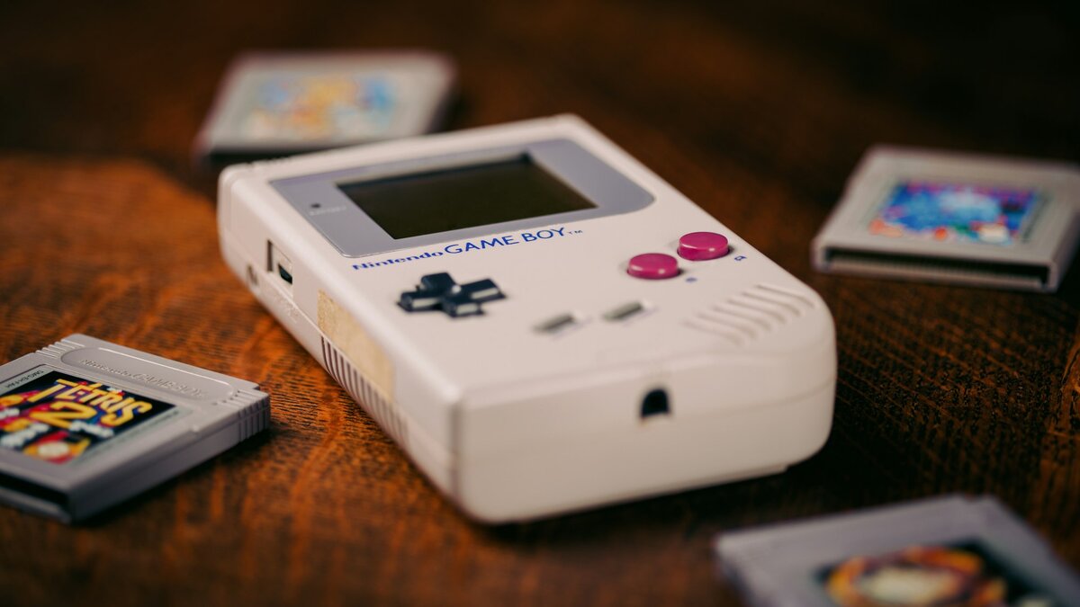 Новейшее устройство в виде консоли Game Boy стали использовать для краж  автомобилей в Японии | Apple SPb Event | Дзен