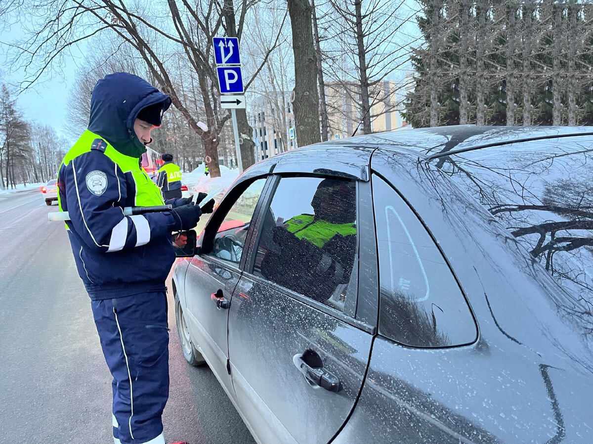 Поможет ли телефон доверия ГИБДД, если инспектор ДПС составляет протокол с  которым водитель не согласен | Автоюрист. Всё о ДПС. | Дзен