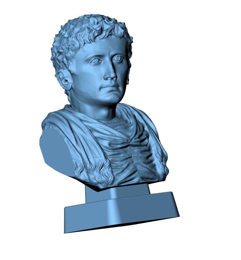 Император Октавиан Август не в доспехах, а в праздничном тога(одежда).