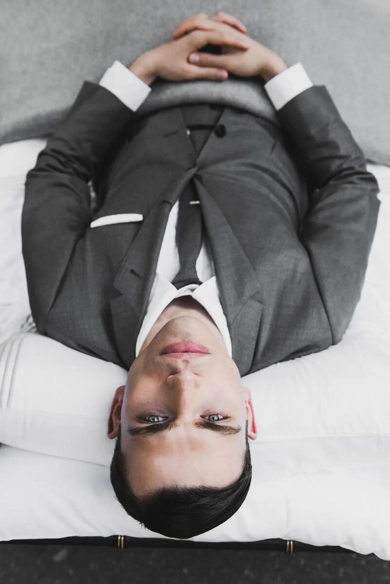    Thom Browne показал коллекцию товаров для дома (фото 3)