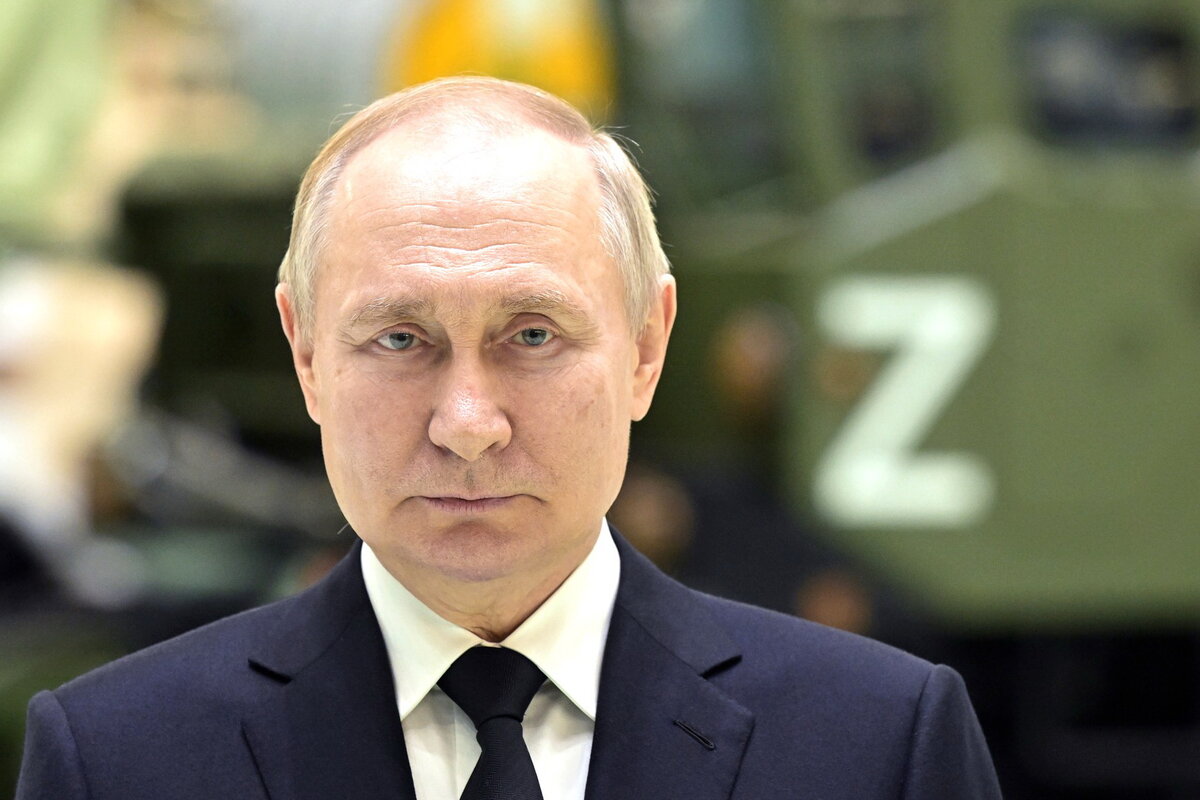 Одна из главных новостей последнего дня: Владимир Путин назначил на пост заместителя начальника Главного управления по военно-политической работе Минобороны России командира спецназа «Ахмат»...-4