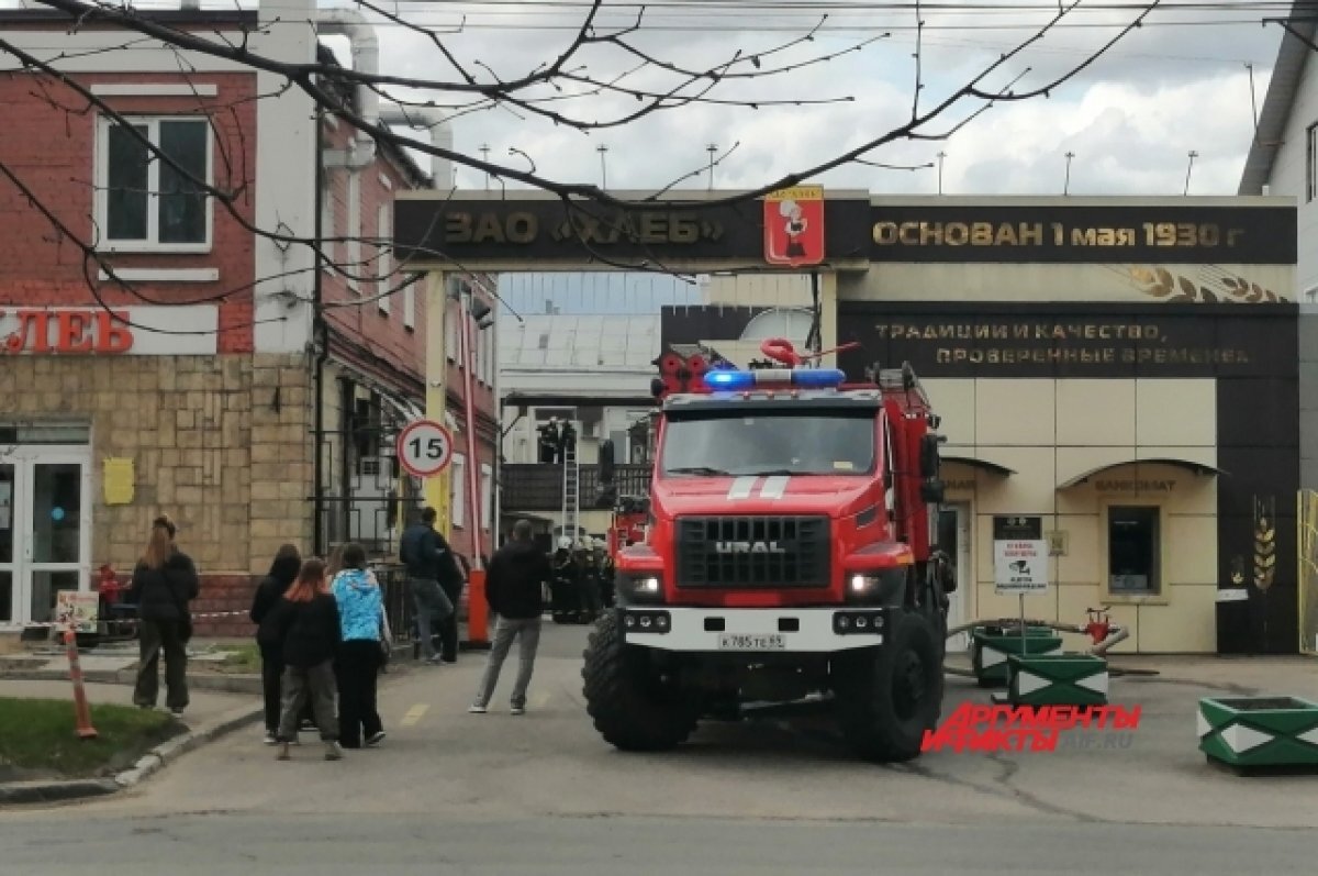 Появились подробности и снимки с места пожара на территории завода в Твери  | АиФ–Тверь | Дзен