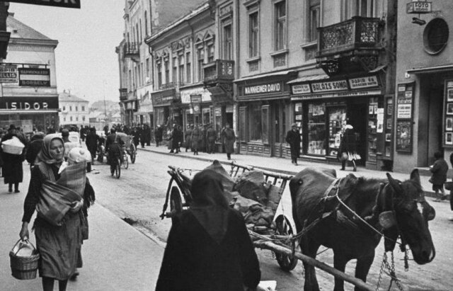 
Фото 4. Ужгород в 1920-е гг. Источник: http://www.mukachevo.net/Content/img/news/2299/p_2299462_1_slidertop2.jpg