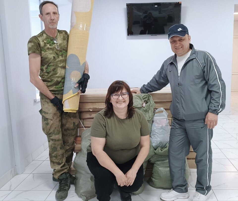    Марина Репещук лично доставила груз в Горловку