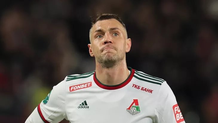    «Локомотив» принял решение, что делать с Дзюбой Фото #1