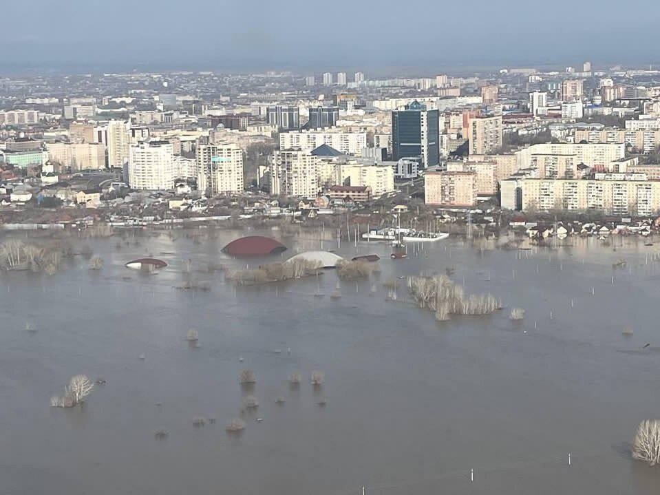 Паводок в Оренбурге. Фото из сетей интернета