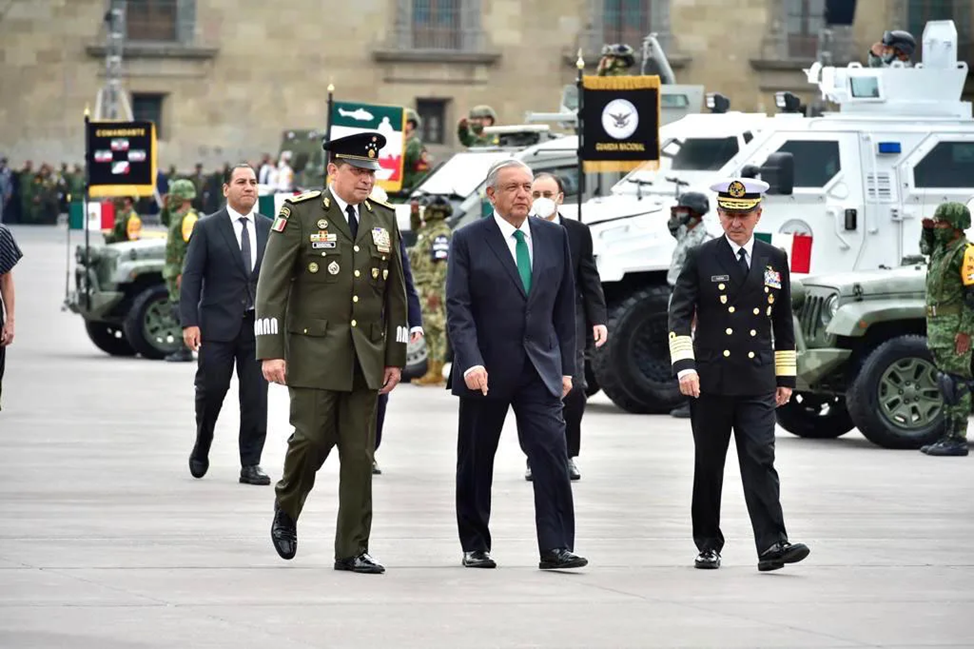 Президент Лопес Обрадор чувствует себя одним из «генералов революции»