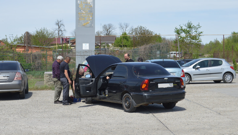 Фото автора. 16.04.2024. Знакомая картинка. Автор тоже подходил, но советов не давал.