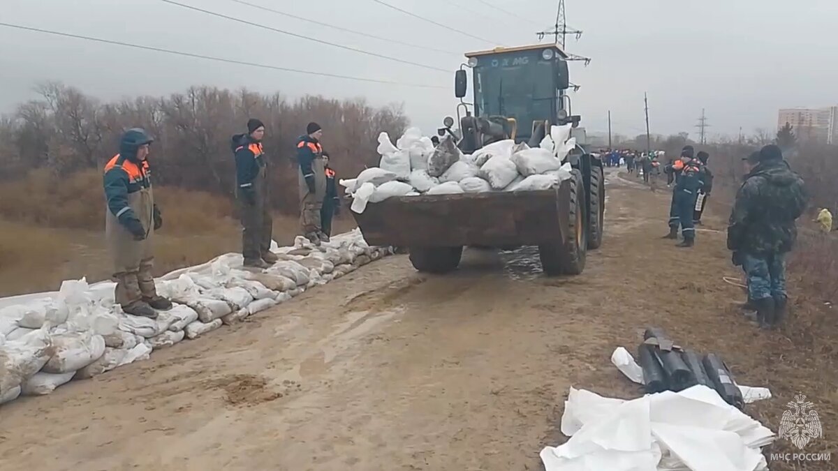    Ивановские курсанты продолжают спасать Курганскую область от подтоплений