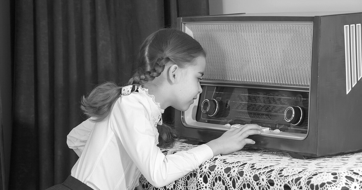 Источник изображения: https://gfu.de/wp-content/uploads/2020/02/181026-hoerfunk.jpg