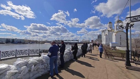    Уровень воды в реке Тобол у Кургана поднялся до 946 см Роман Захаров