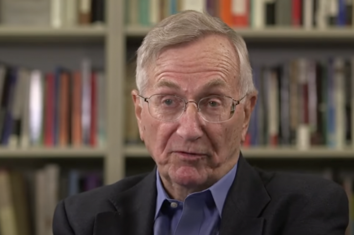    Херш: США спланировали фальшивую войну