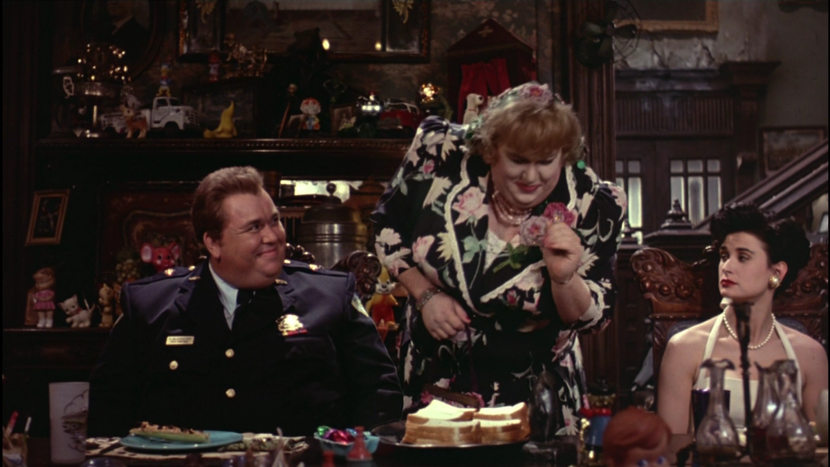 Кадр из фильма "Одни неприятности" (1991)