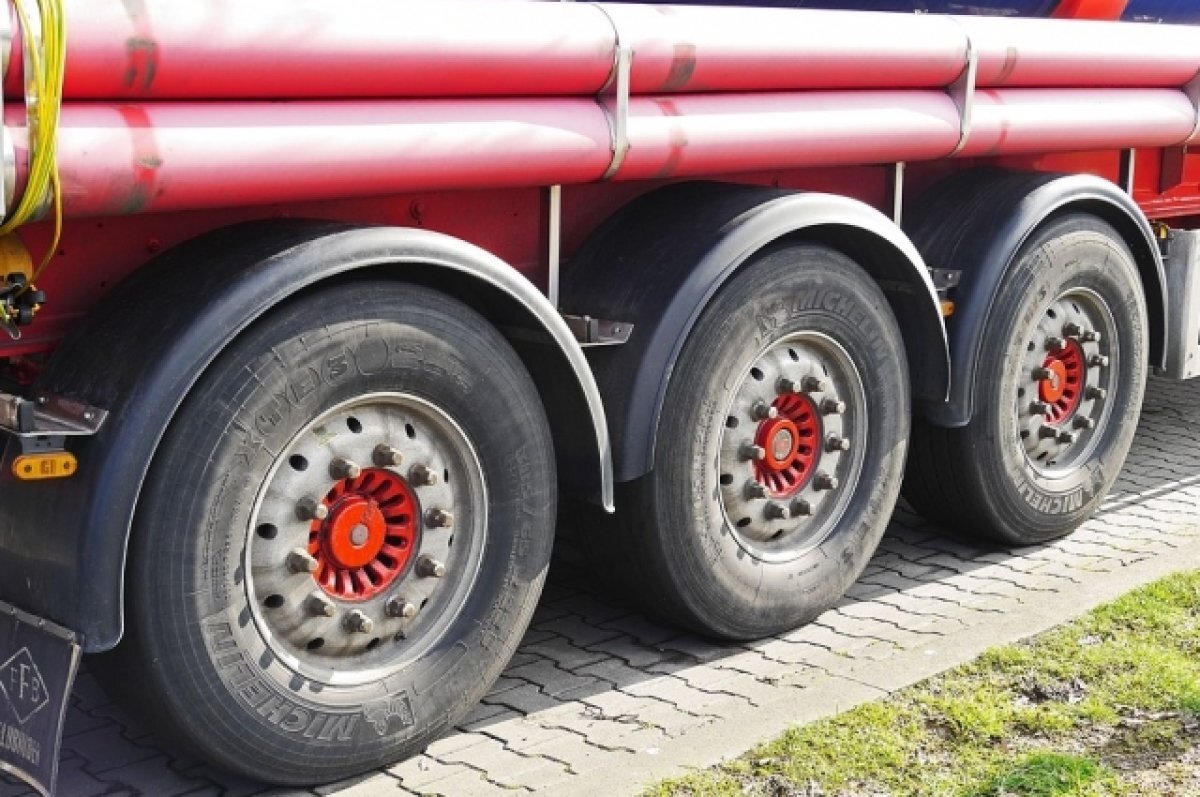    В Оренбурге рассмотрят дело о смертельном наезде грузовика на ребенка.