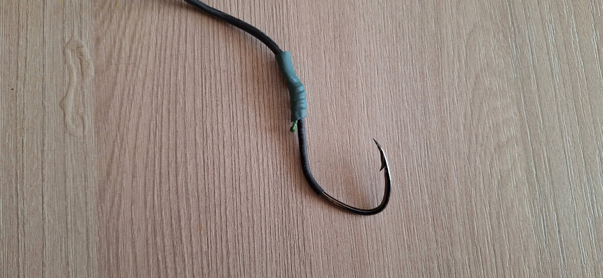 Рыболовные крючки на сома №7 с поводком