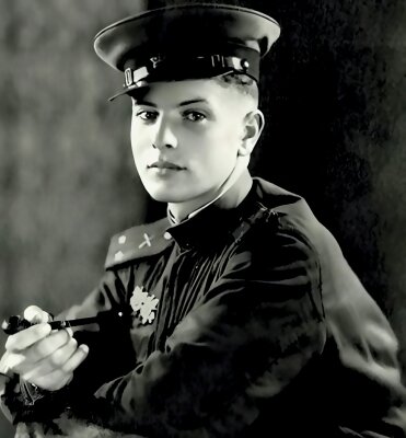 Лейтенант Петр Тодоровский. 1945 г.