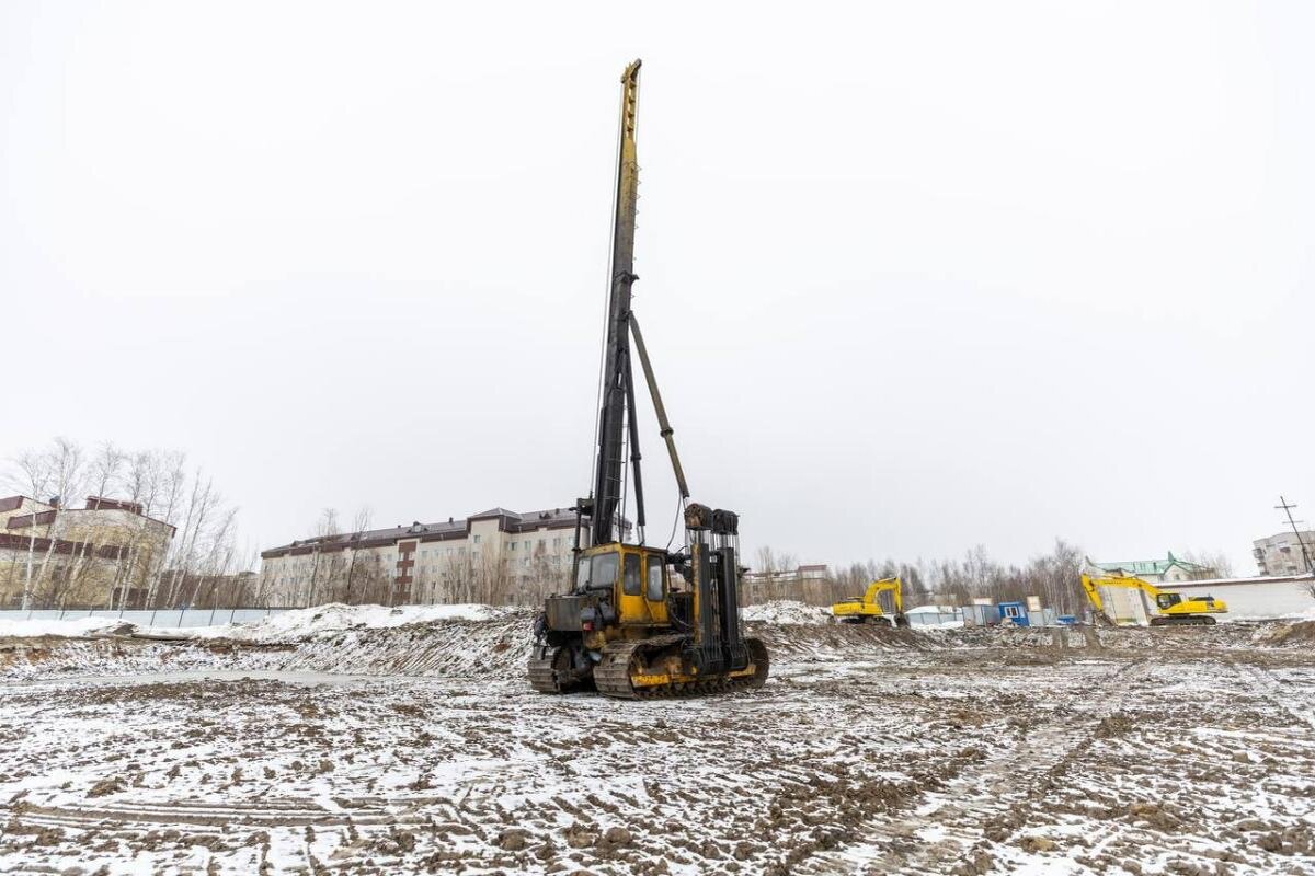    В микрорайоне 5А Сургута началось возведение новой школы