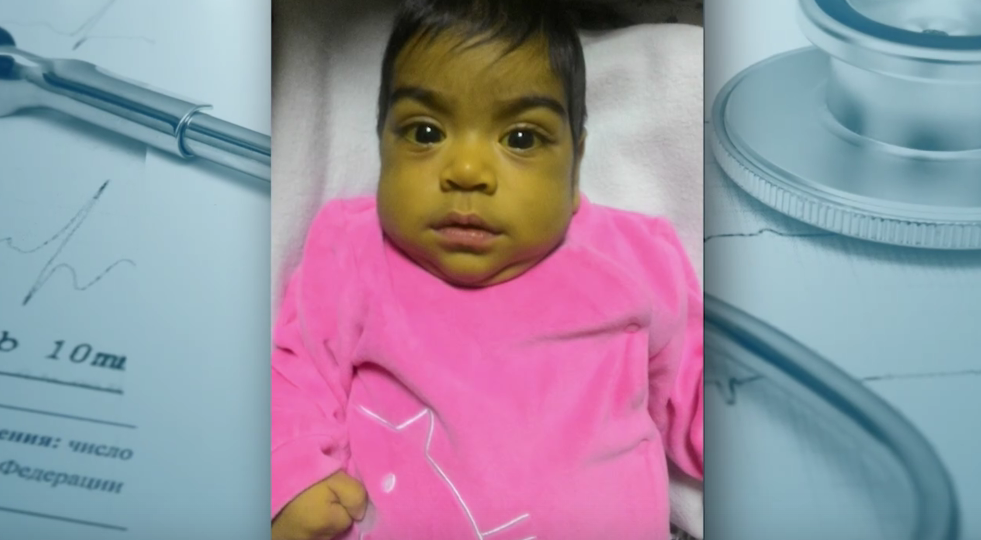 Мать-мигрантка отказалась в роддоме от малышки с циррозом. Она была обречена... История спасения и удочерения