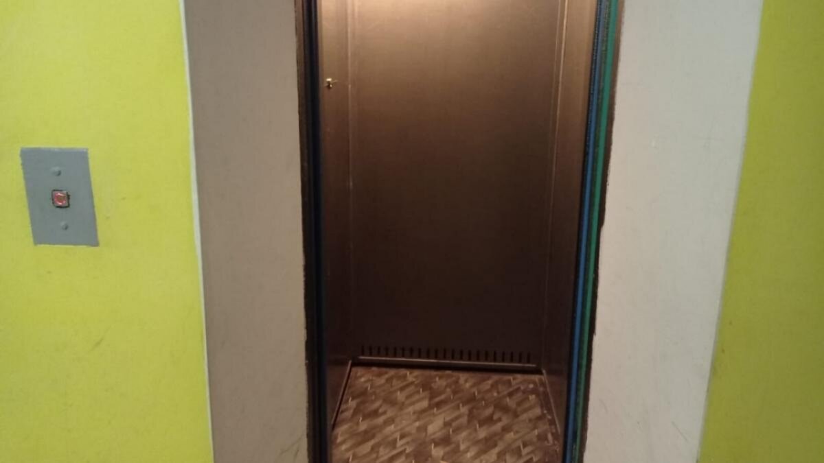    В Энгельсе лифт с женщиной сорвался и пролетел 4 этажаНовости Саратова и области – Сетевое издание «Репортер64»