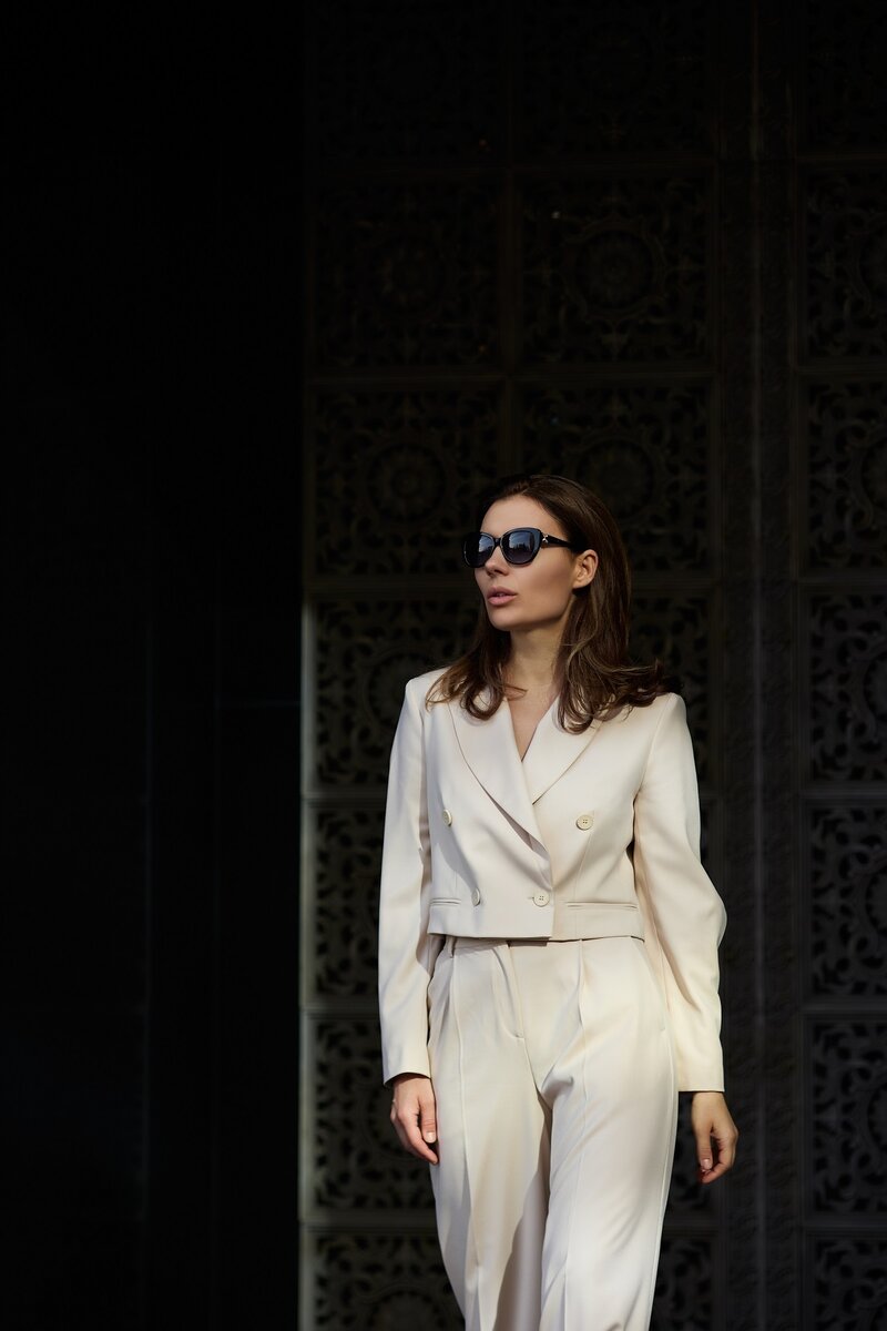 Алена Шик в образе от VIRELE