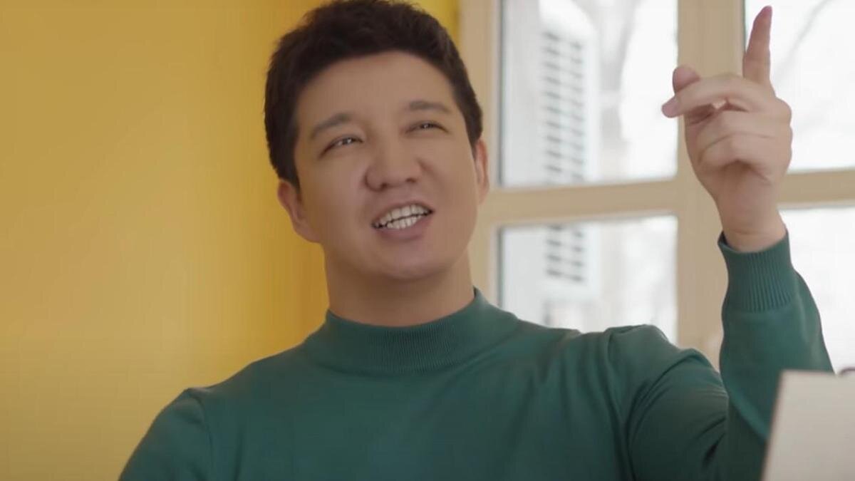    Айкын Толепберген:YouTube/GAKKU TV