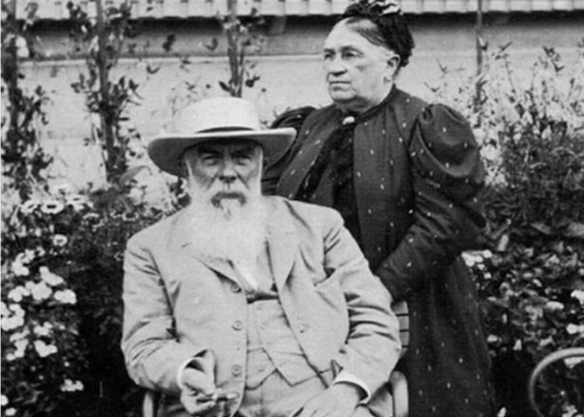 Алексей Иванович Абрикосов с женой