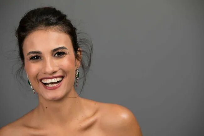 Гизем Сойсалды (источник: turkcealtyazi.org)