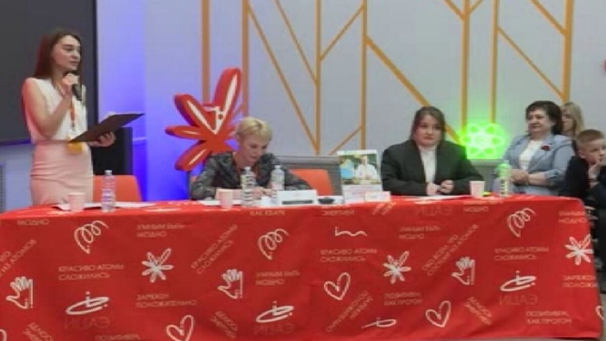    В Курской области прошел финал турнира "Убеди меня" среди педагогов