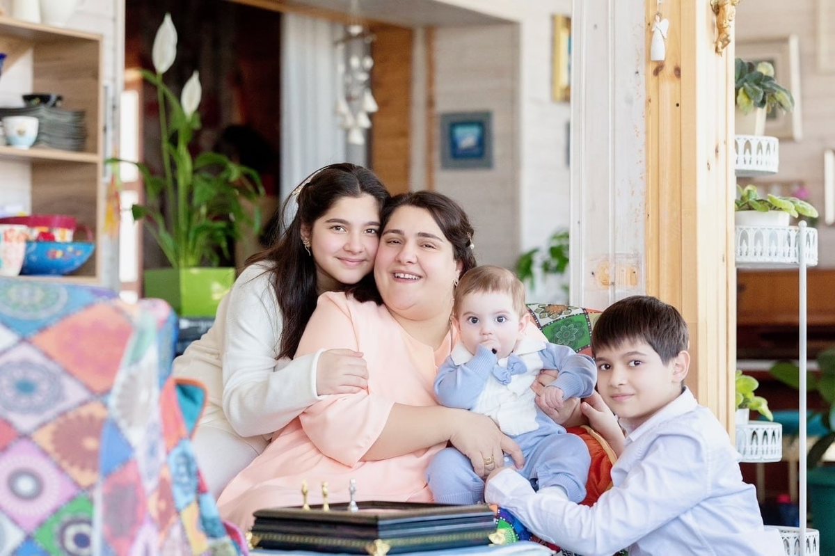 Мариам Амонашвили с детьми