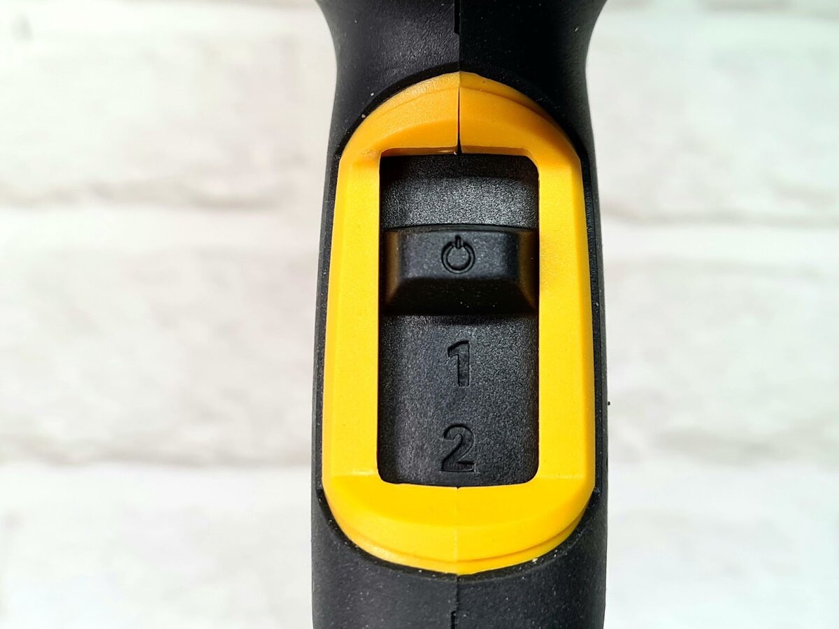 В этом обзоре познакомимся с техническим феном Denzel HGH-2000. Технические фены в народе еще называют «строительными».-12