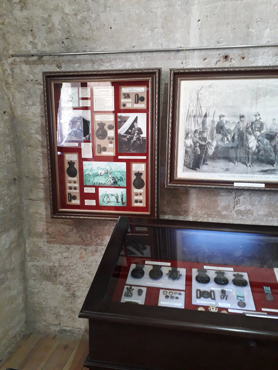 Стенд и часть витрины «Третья пехотная дивизия»