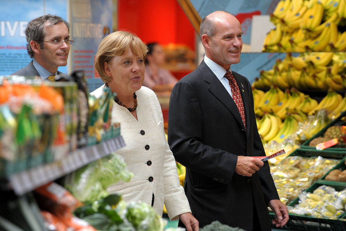 Карл-Эриван Хауб и канцлер Германии Ангела Меркель