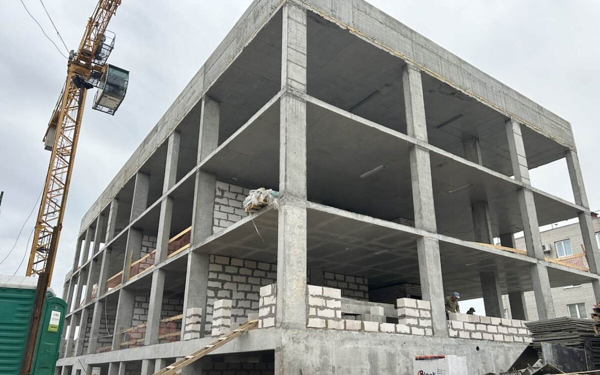    Суд разрешил воронежским застройщикам Саркисянам возвести здание на месте ушедшего под землю дома Фото автора