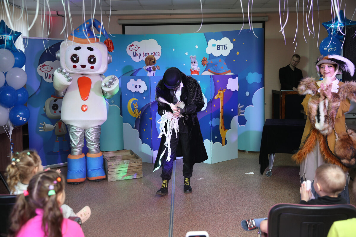 Герои "Спокойной ночи, малыши!" на акции "Мир без слез"