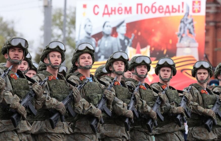    В России начали отменять Парад Победы. Что случилось?