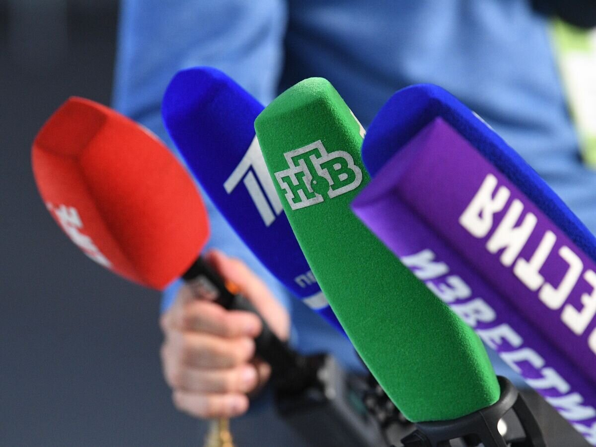    Микрофоны российских телеканалов© РИА Новости / Алексей Майшев