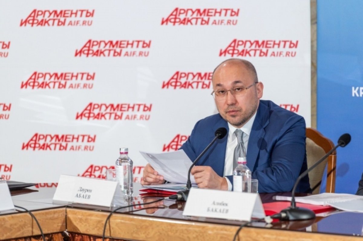    Посол Казахстана в России Даурен Абаев.