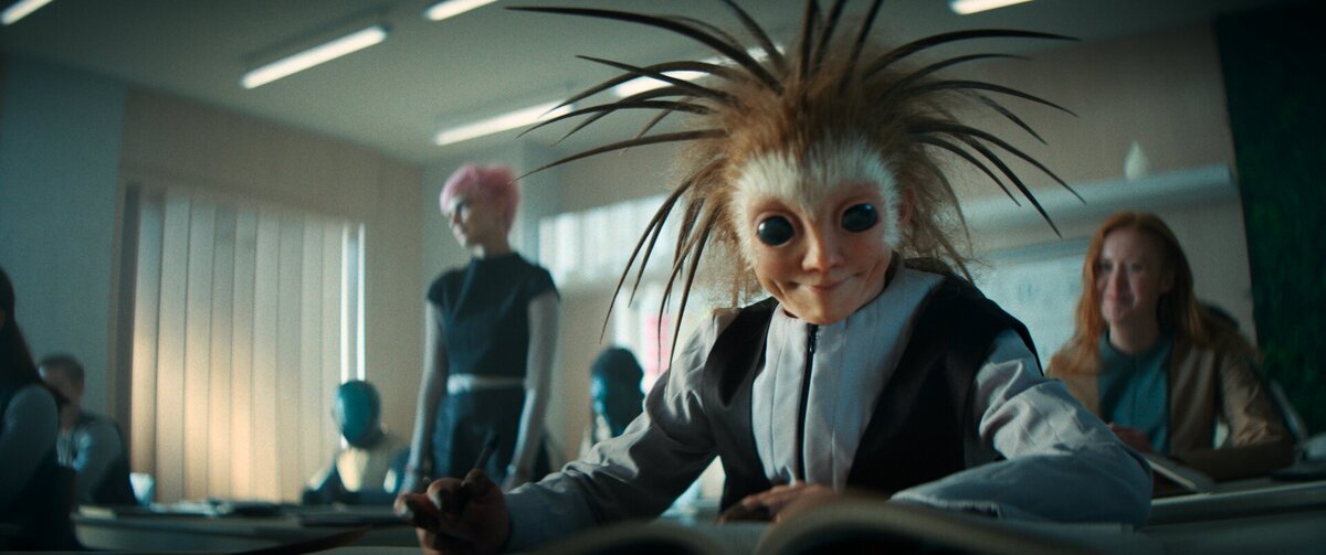 Кадры из фильма "Сто лет тому вперёд" / 2024 год