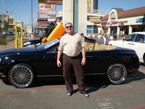 Это я в 2007 году еще в весе 115 кг.