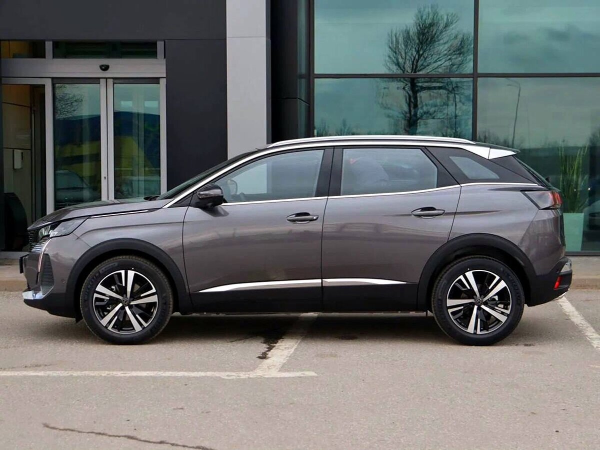 Боковая часть Peugeot 4008. Фото с сайта - auto.ru