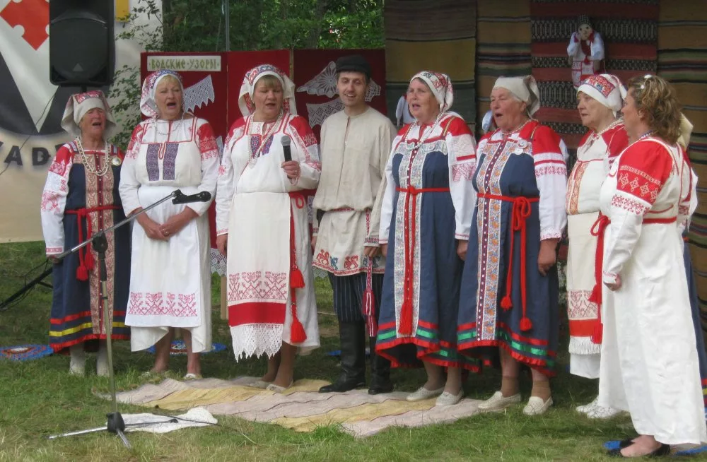 Коренные финно угорские народы. Вожане водь. Вожане водь народ.