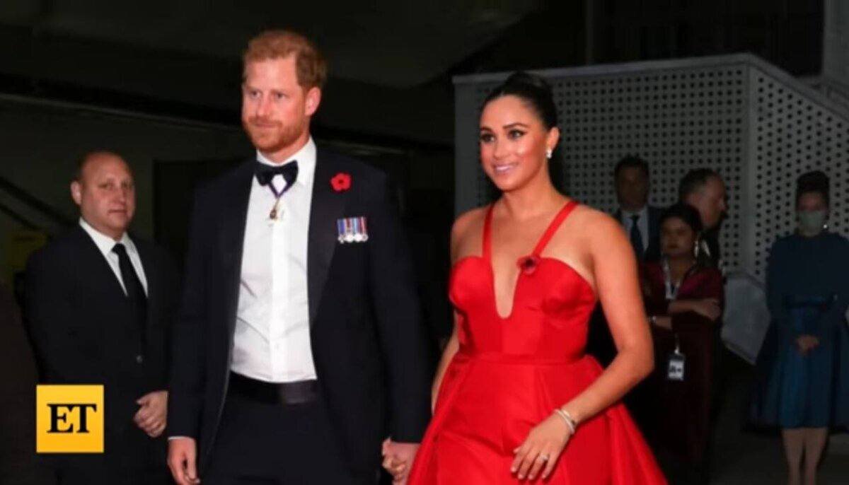 Скриншот из видео YouTube-канала Entertainment Tonight