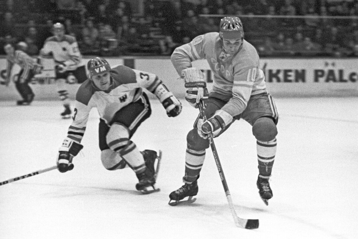    На ледовую площадку Александр Мальцев привнес изящество, легкость, красоту. / Фото: РИА Новости