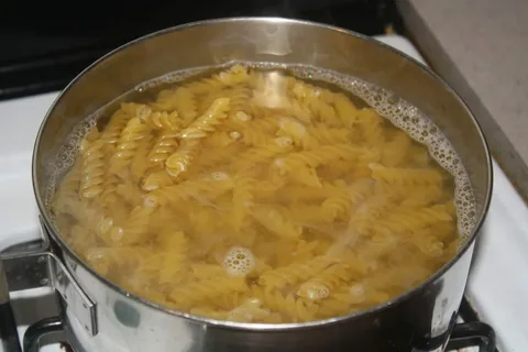 2-ой этап варки макарон