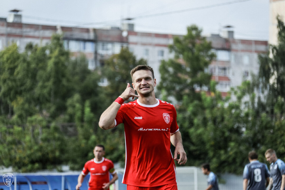 Алексей Шульгин в матче против ФК Коломна