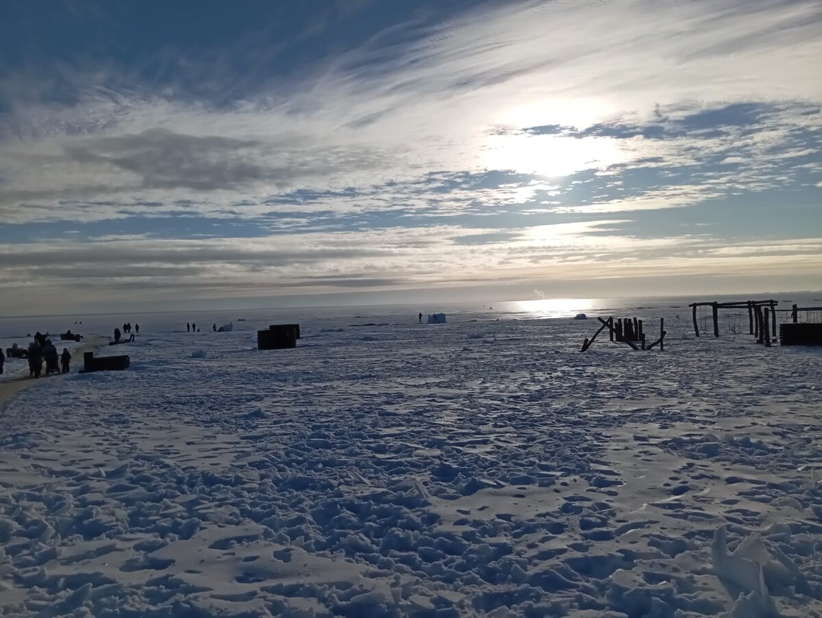 Ледяные отношения холоднее снега - фото автора