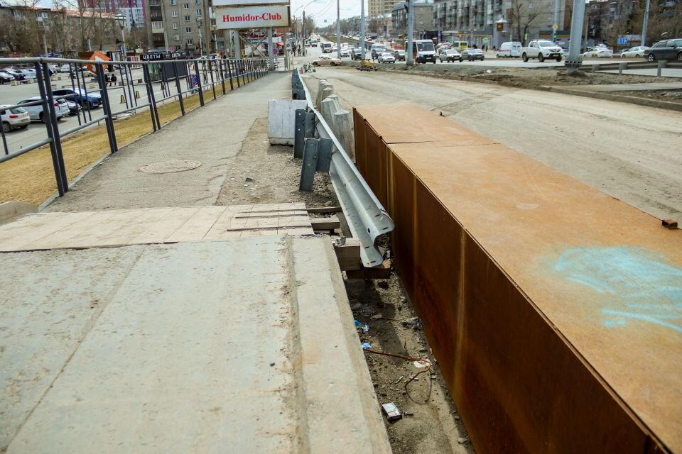    Путепровод на Новом рынке в Барнауле . Источник: Виталий Барабаш/"Толк"